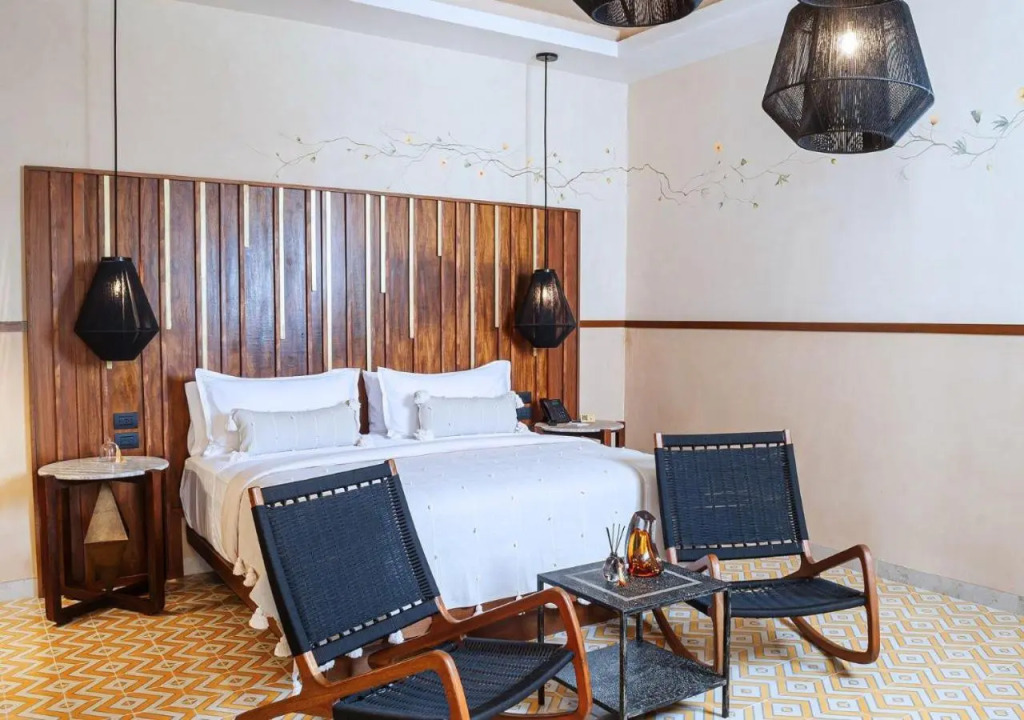 Adoro Hotel Boutique