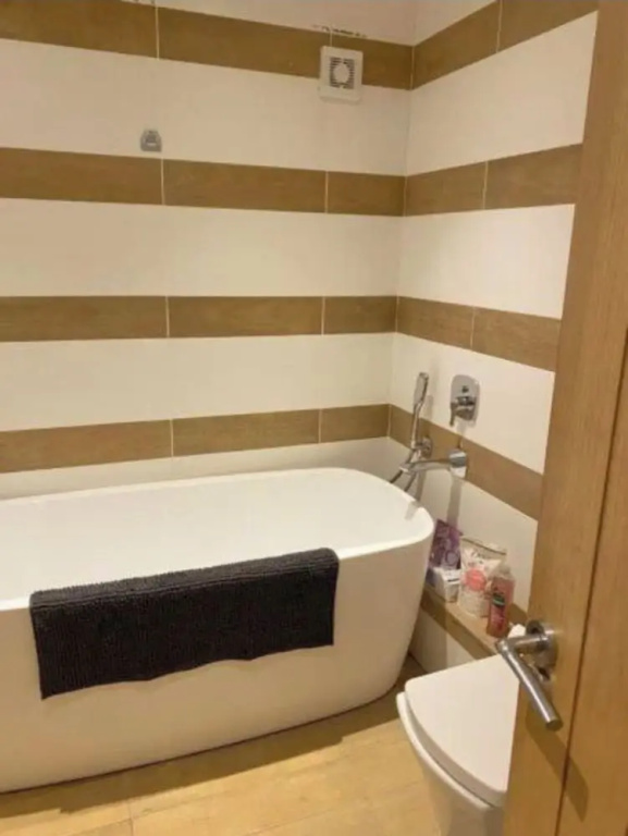 Lovely 5-bed House in Brighton