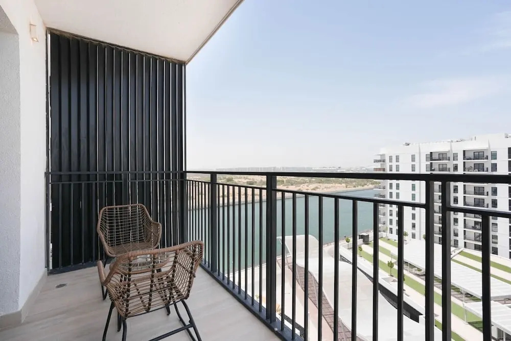 Mesmerizing Canal View - 827