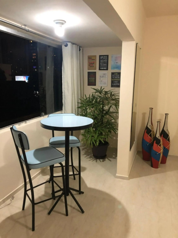 Lindo APARTAMENTO com Varanda à 200m - Praia de BOA VIAGEM