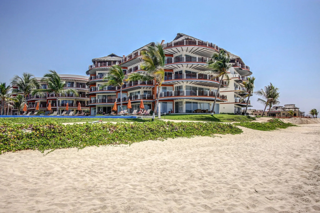 Oceanfront Apartments Vivo Resorts Puerto Escondido