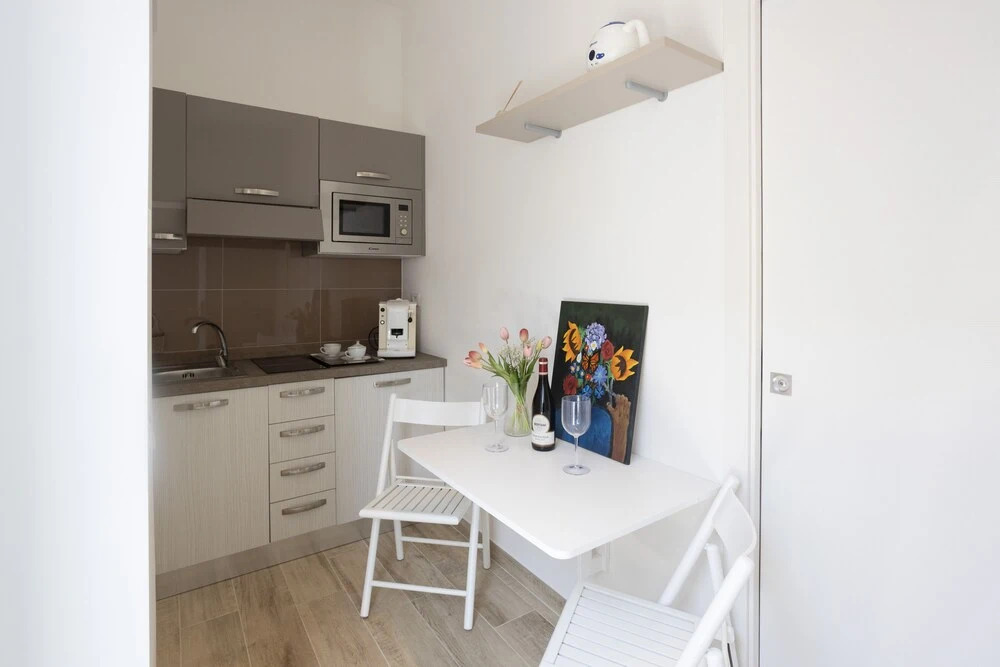 MA RI Apartments