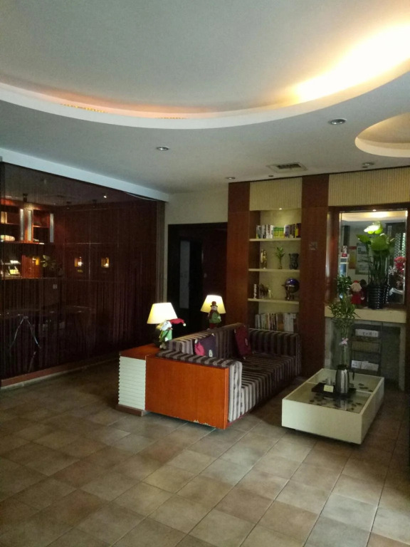 Baolong Homelike Hotel (Youyi Branch)