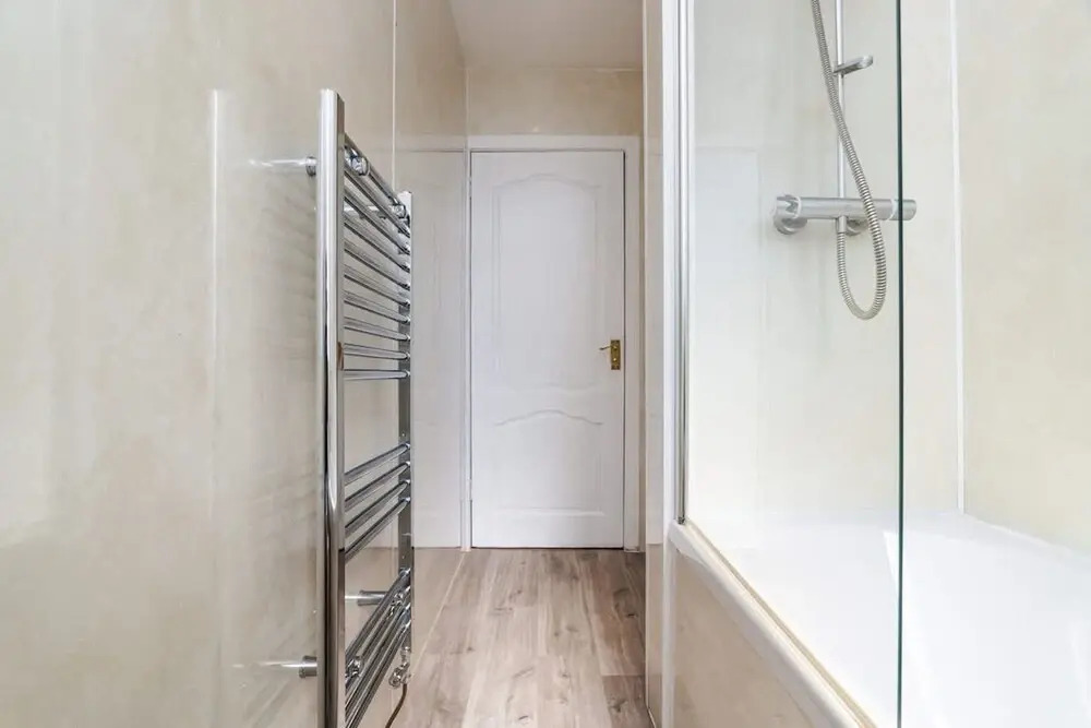 3 Bedroom Flat - Free Parking
