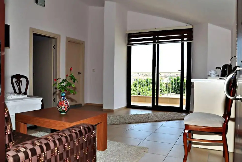 Ceren Family Suit Hotel