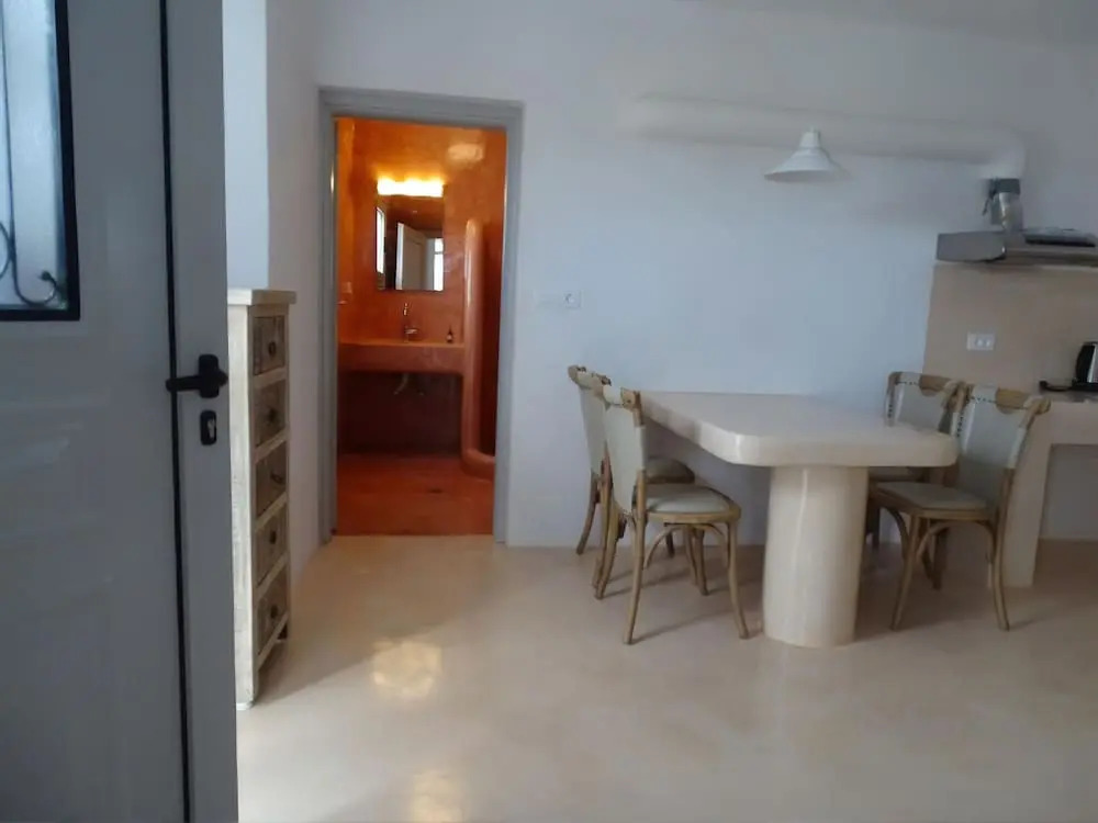 Amara House