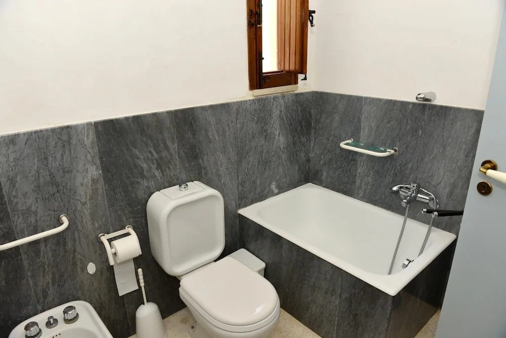 House With 3 Bedrooms in San Corrado di Fuori, With Wonderful sea View, Enclosed Garden and Wifi Near the Slopes