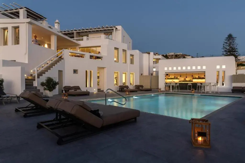 Rochari Hotel