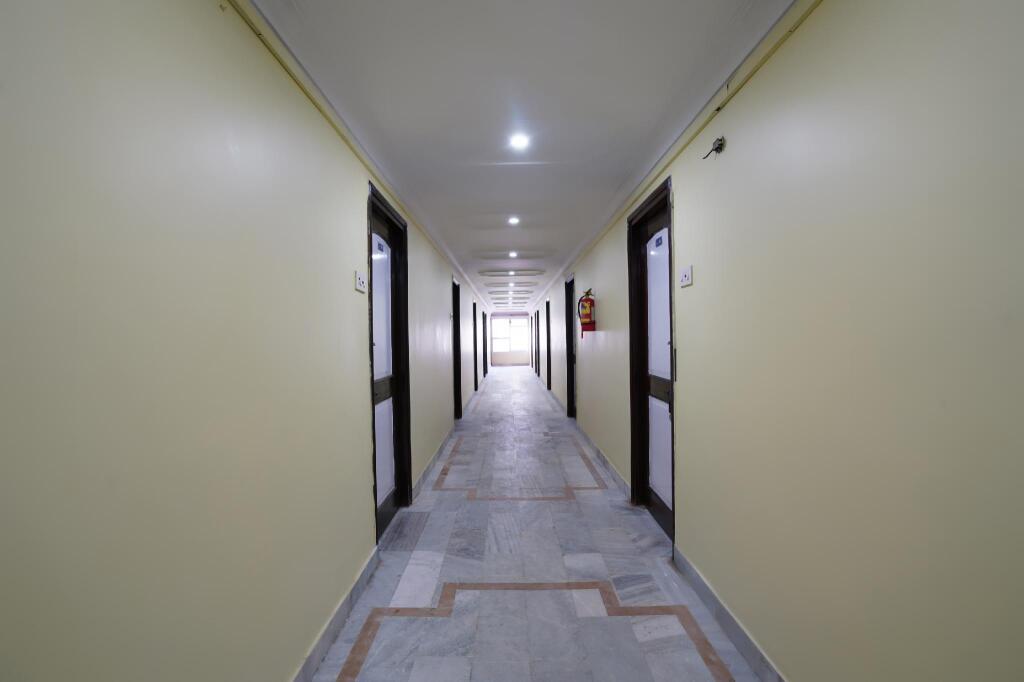 Hotel O Raja Residency Near Snow World