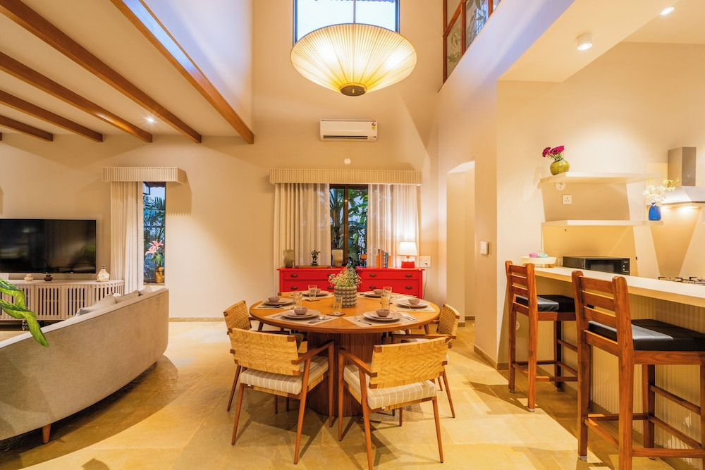 ELIVAAS Amado Villa Euphoria 4 BHK