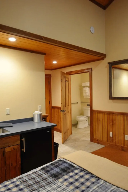 McAllister Inn & Lodging