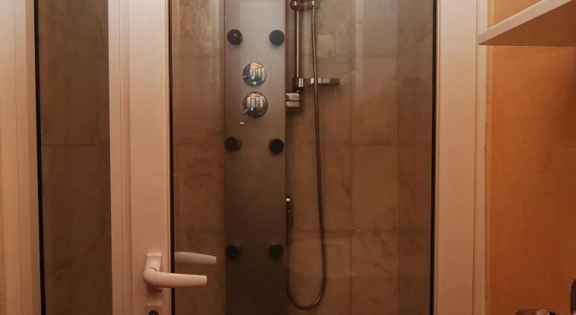 Alexandros Guesthouse