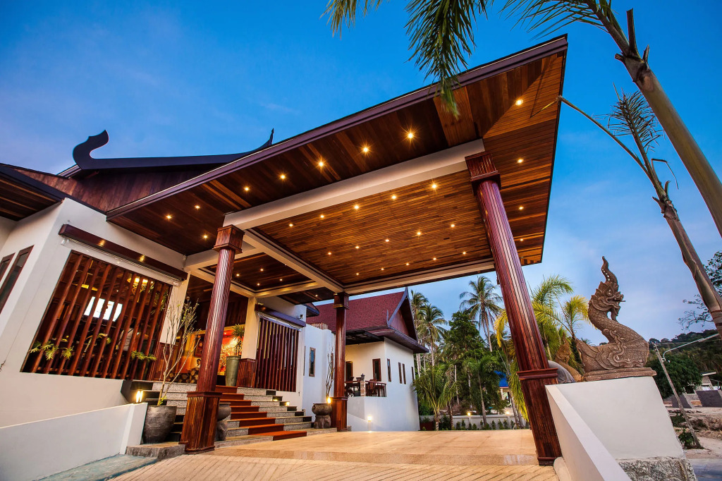 Howard Johnson by Wyndham Phuket Naiyang