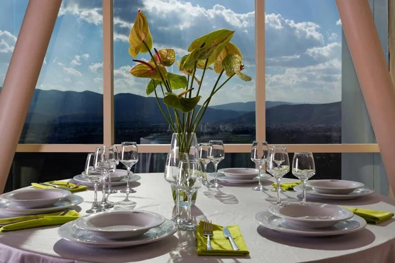 Chamran Grand Hotel