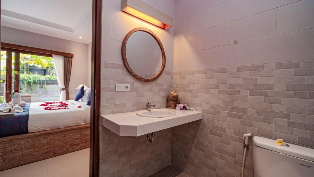 Ayu Sari Guesthouse Ubud by Mahaputra