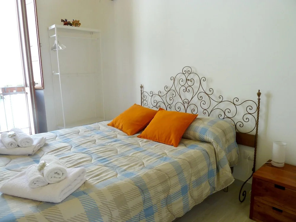 Studio in Siracusa, With Wonderful City View, Furnished Terrace and Wifi Near the Beach