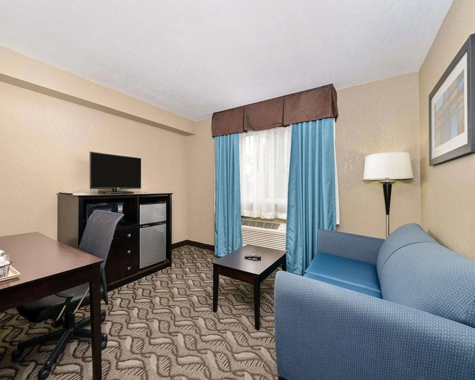Comfort Inn & Suites Springfield I-55