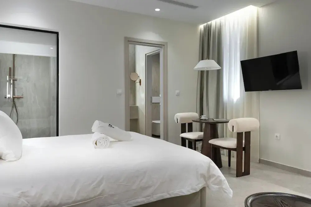 MONK Monastiraki Suites