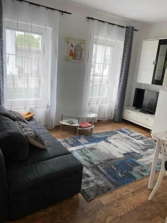 Modernes Studio (Adults Only)