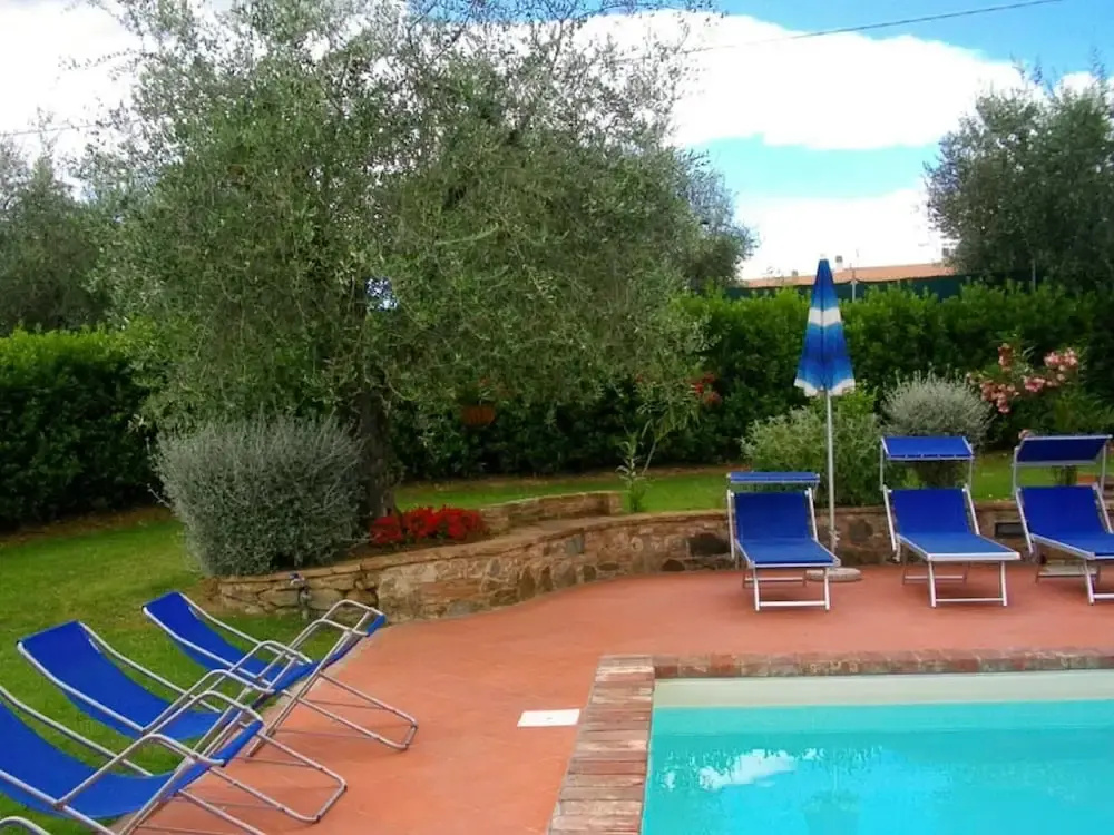Elegant Castle Stay With Pool