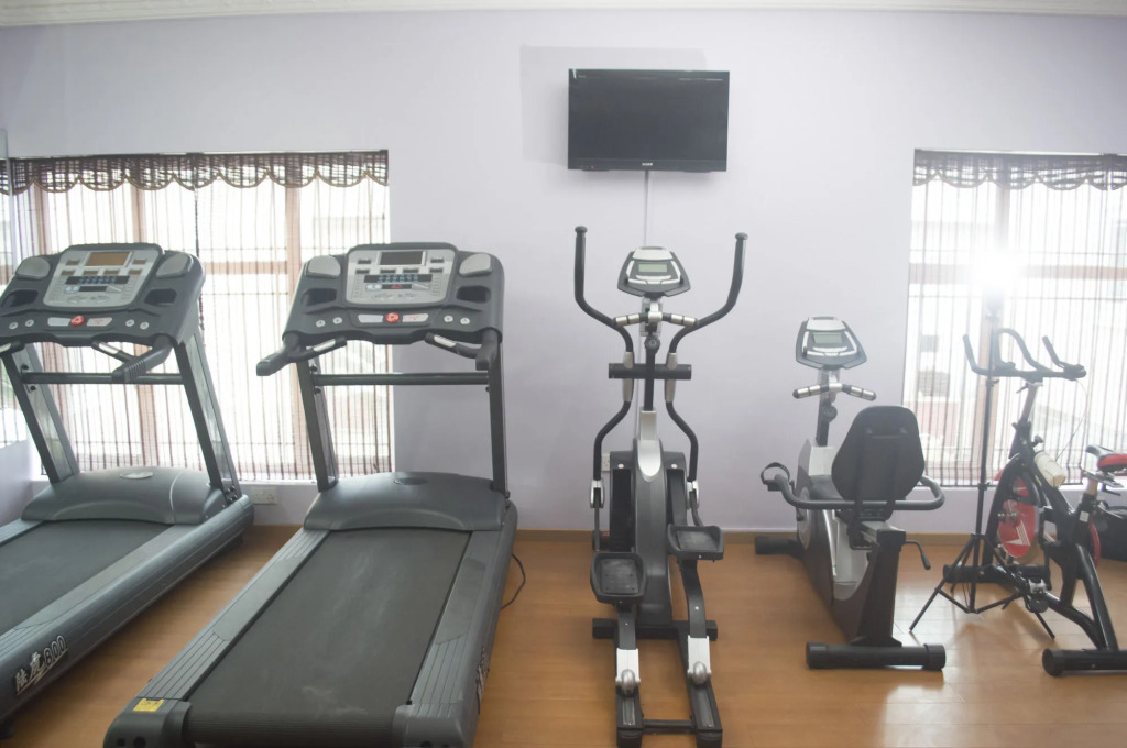 GrandBee Suites