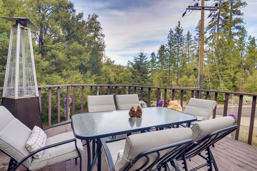 Outdoor Oasis in Pine Mountain Club! Cabin Getaway