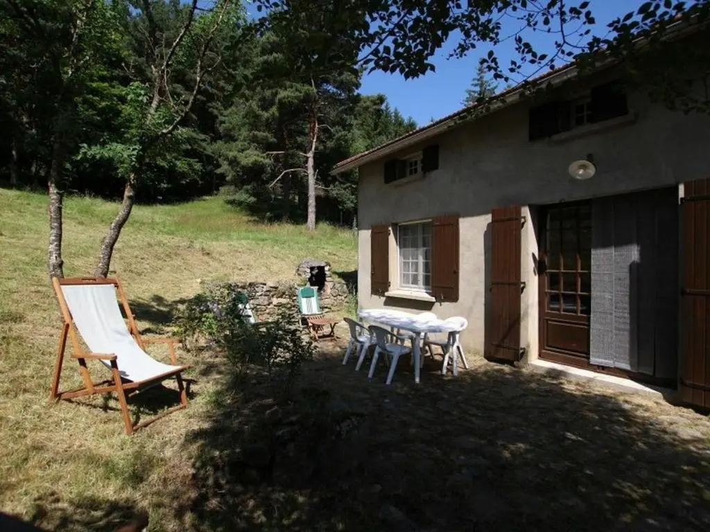 Maison familiale avec terrasse, grand terrain et proche de la rivière - Alleyras, 6 pers. - FR-1-582-244