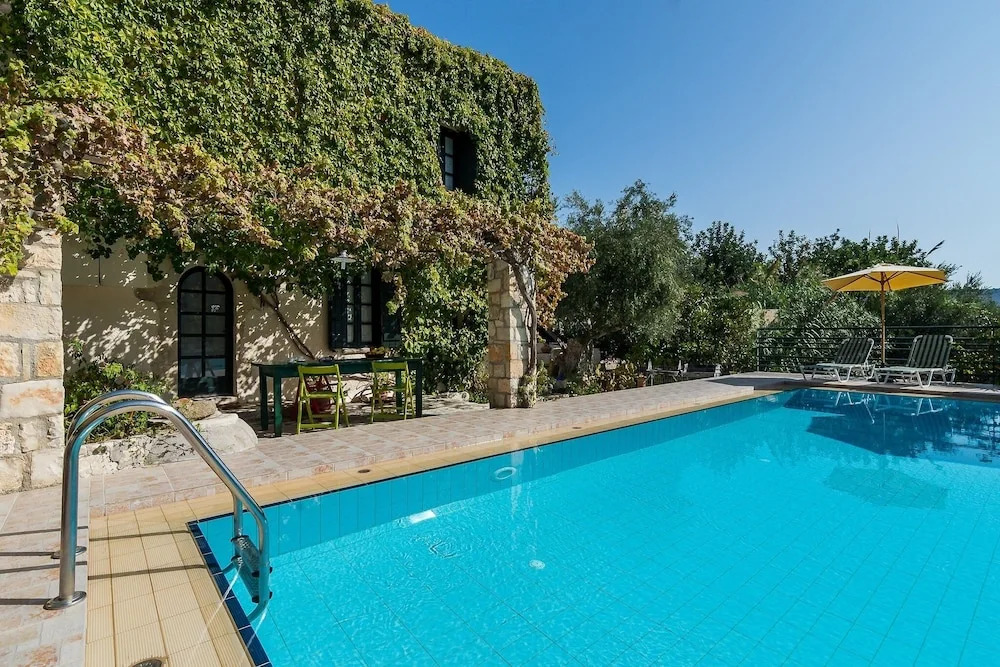 Ideal for family, small village close to beaches