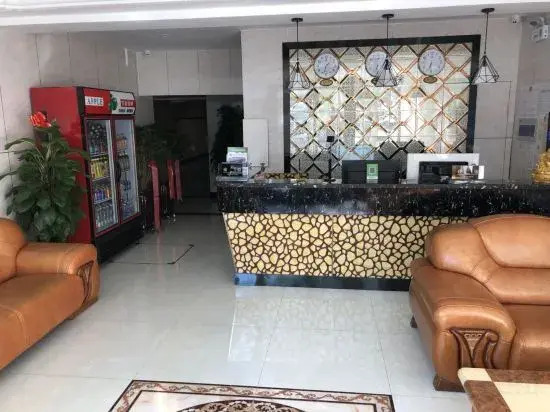 Urumqi Xinhuashun Hotel
