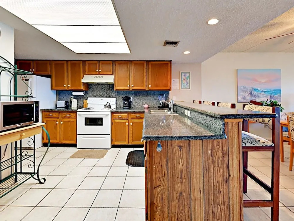 4400 Gulf Blvd Condo Unit 305 2 Bedrooms 2 Bathrooms Condo