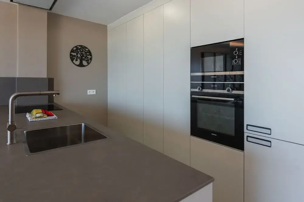 Duplex Townhouse With Balcony
