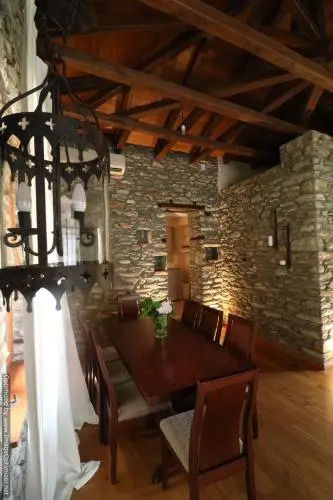 House Smaragdi