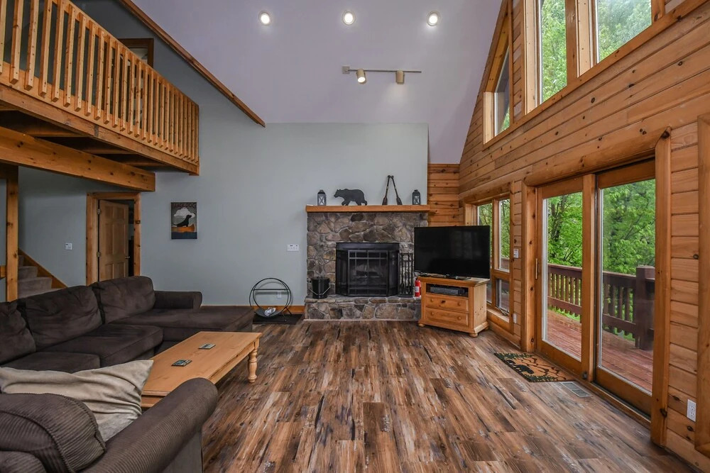 McKenzies Mountain 7 Bedroom House