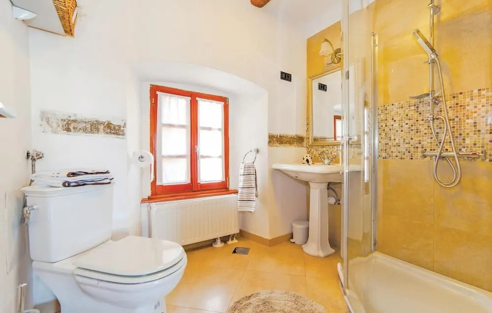 Amazing Home in Krasica With Wifi and 2 Bedrooms