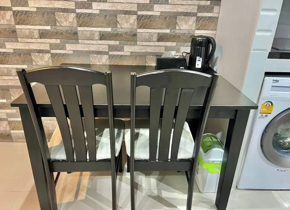 Large Condo Middle of Jomtien, Near the Beach 42m2