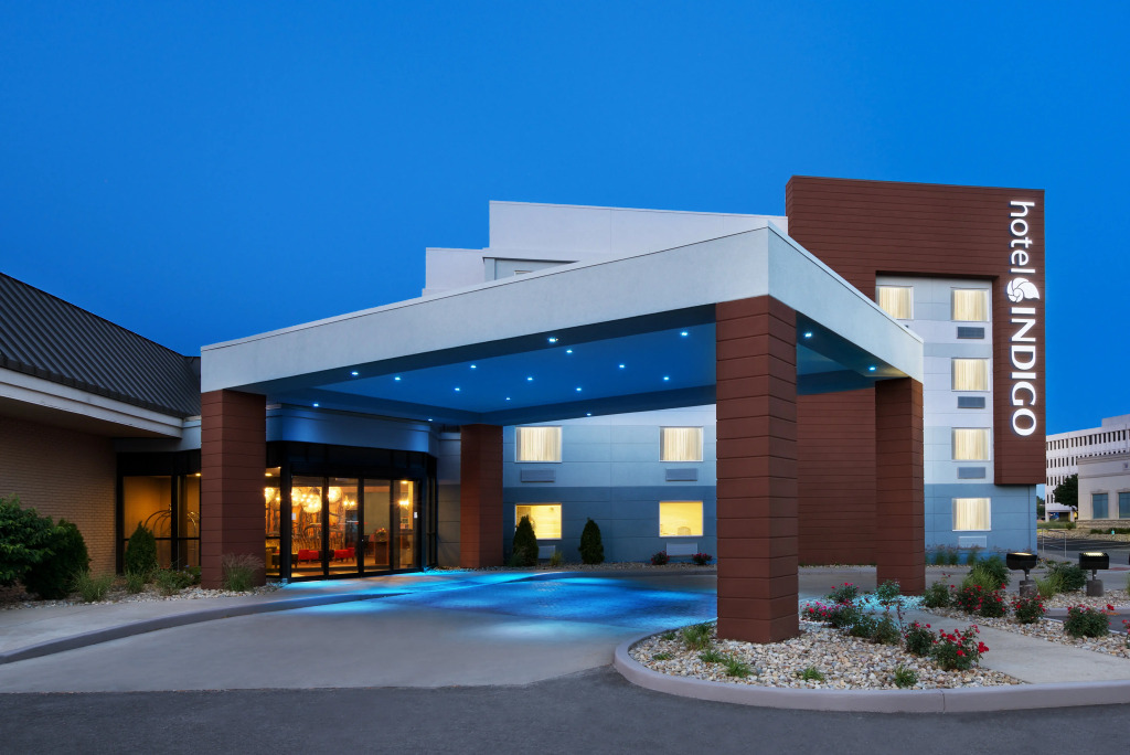 Hotel Indigo Cleveland Beachwood by IHG