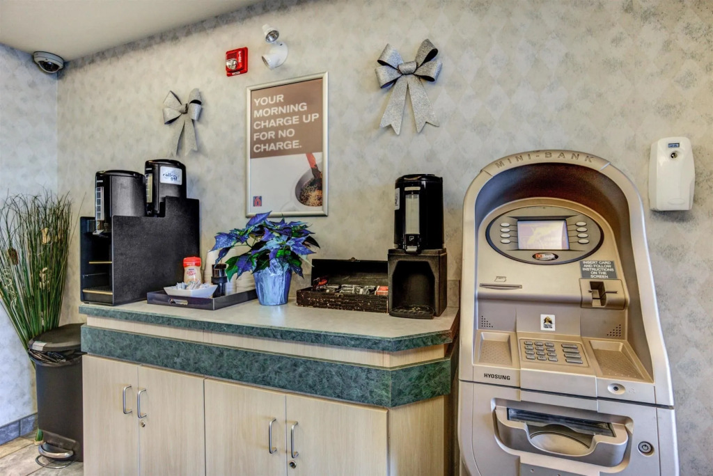Motel 6-Grande Prairie, AB