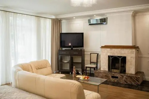 VIP Hotel