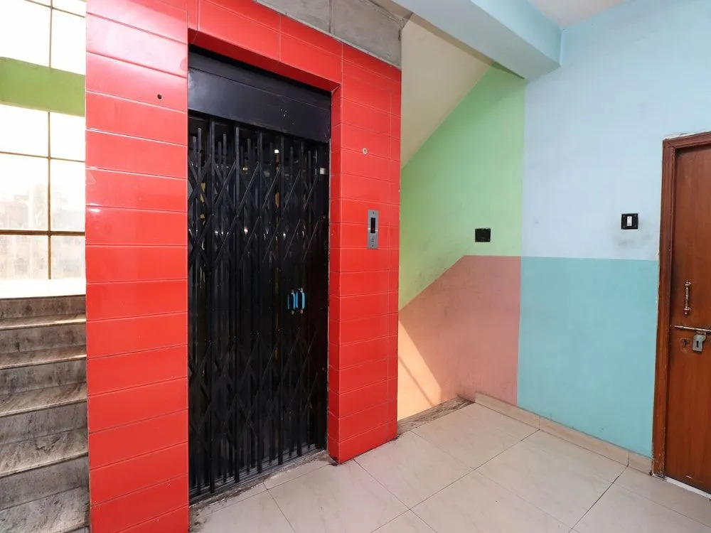 OYO 33455 Hotel Shivam
