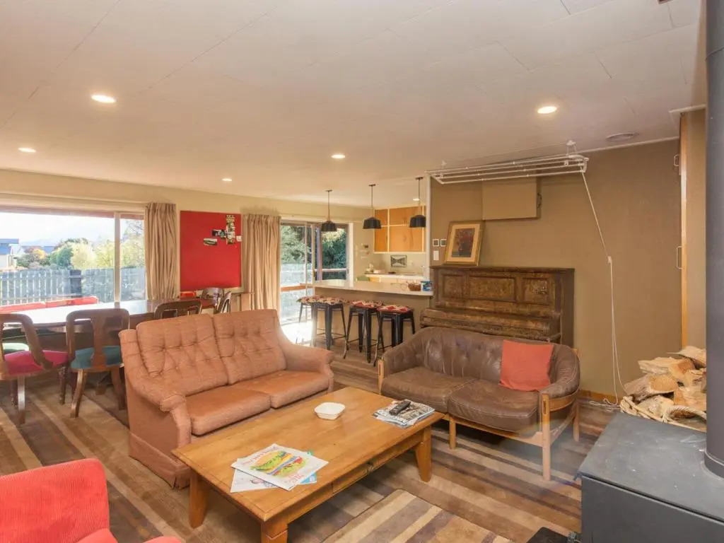 The Long House - Wanaka Holiday Home - Bachcare NZ
