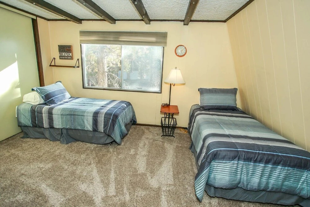 Cabin In The Pines - A Cozy Home Among The Pines With Hot Tub, Bbq, Fenced Yard! 2 Bedroom Home