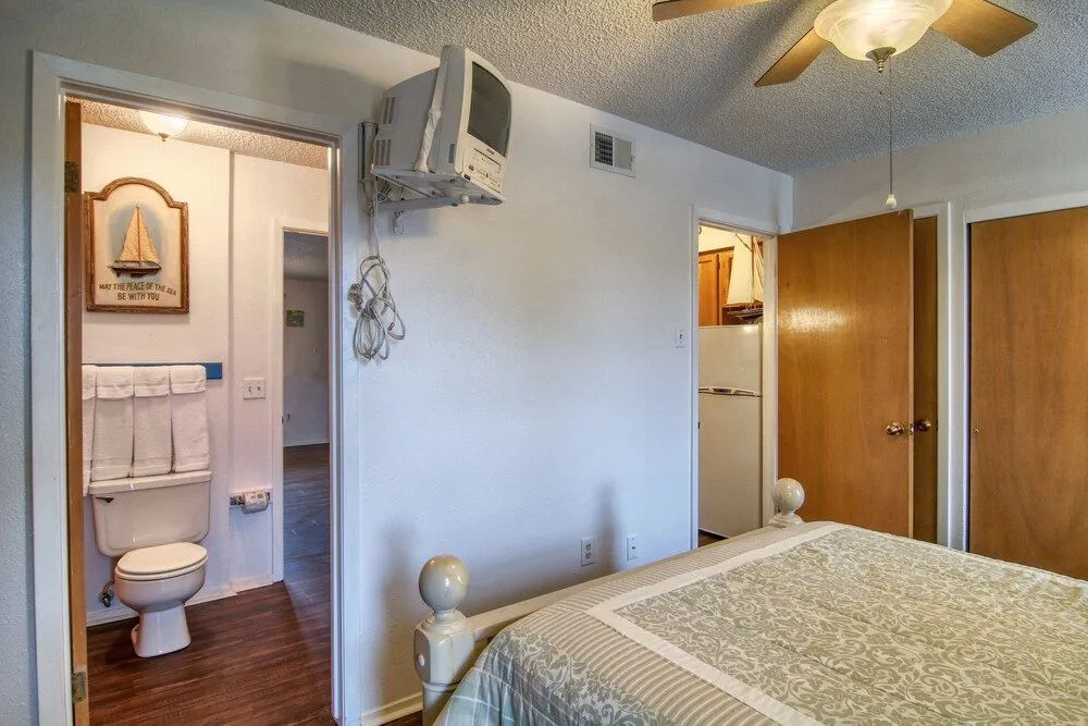 Courtyard #209 1 Bedroom 1 Bathroom Condo