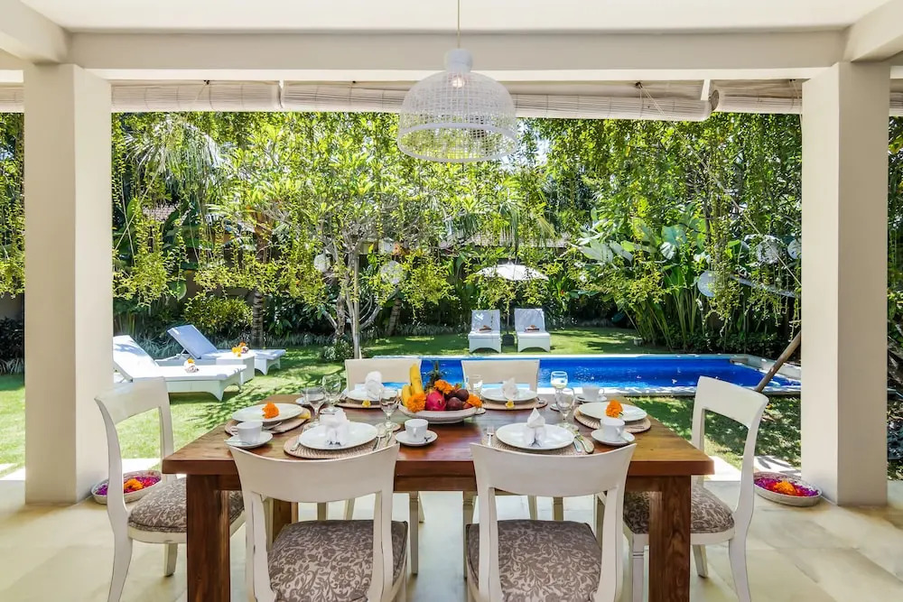 The Lodek Villas