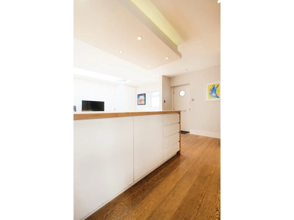 Modern, Newly Furnished Flat for 4 in Peckham