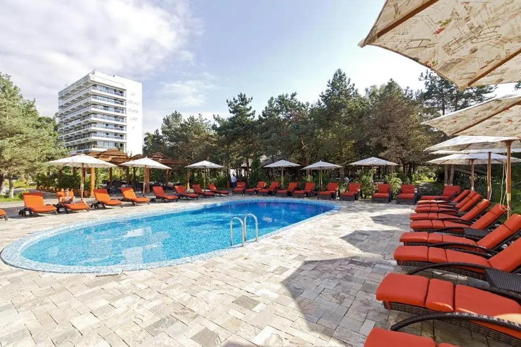 Dreamland Oasis 7 Chakvi