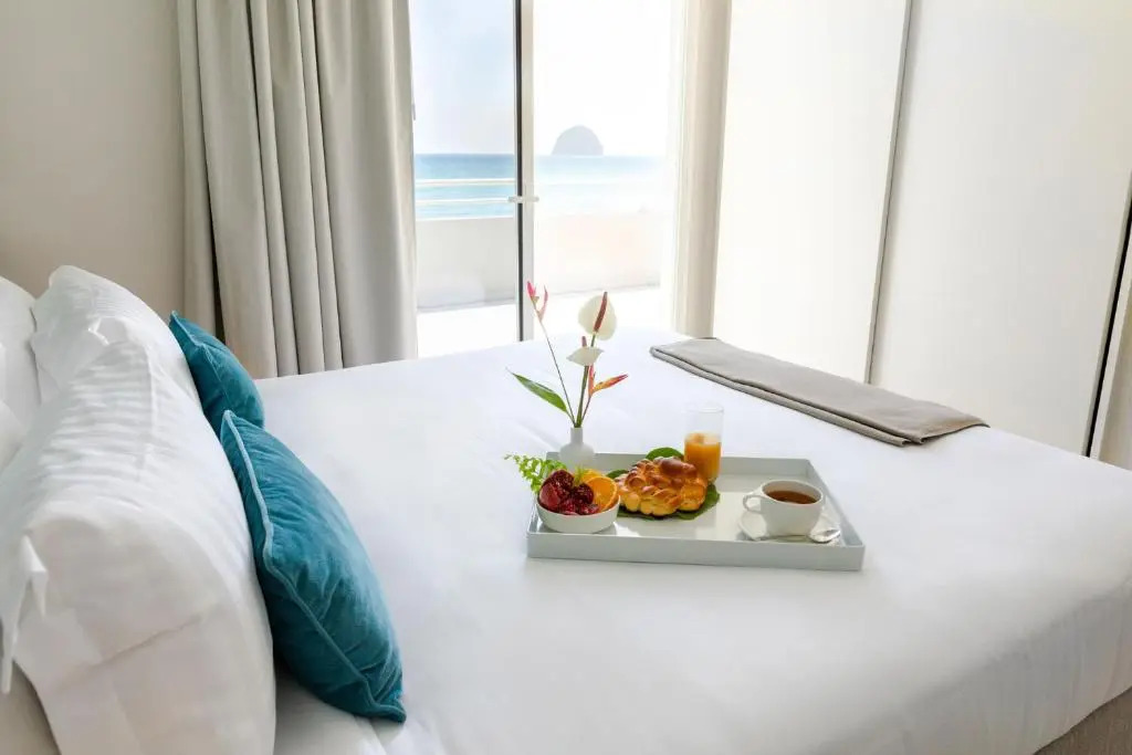 Eden Roc Villas