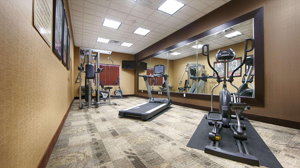 Best Western Plus Texoma Hotel & Suites