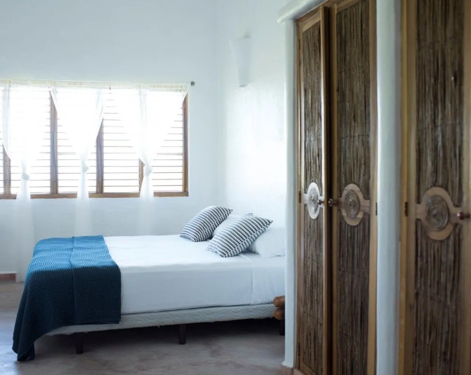 Villa Pina by Hostelsmates