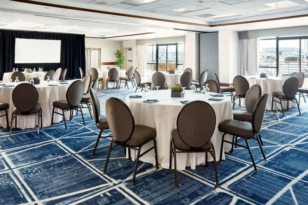 Waterfront Hotel, part of JdV by Hyatt (12381)