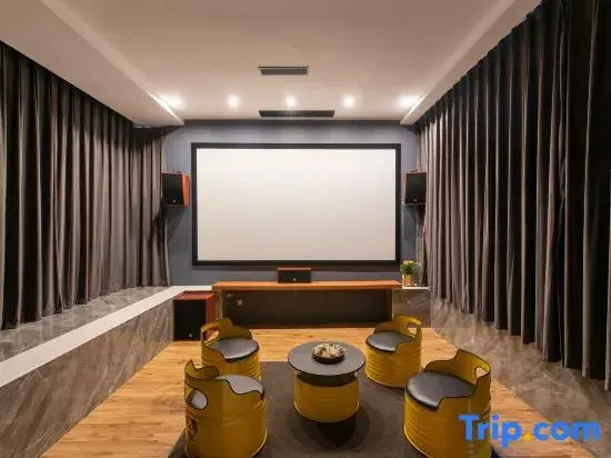 No.52 Creative Workshop Hotel (Zhengzhou Xinzheng International Airport)